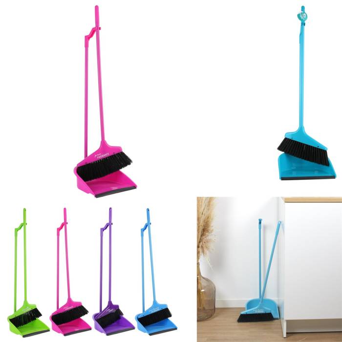 assortiment coloris pelle et balayette sur pied