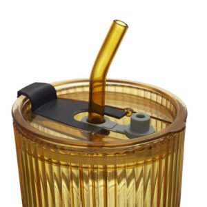 Mug en verre avec paille